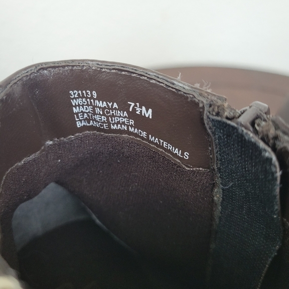 WHITE mountain ankle boots - Picture 6 of 7